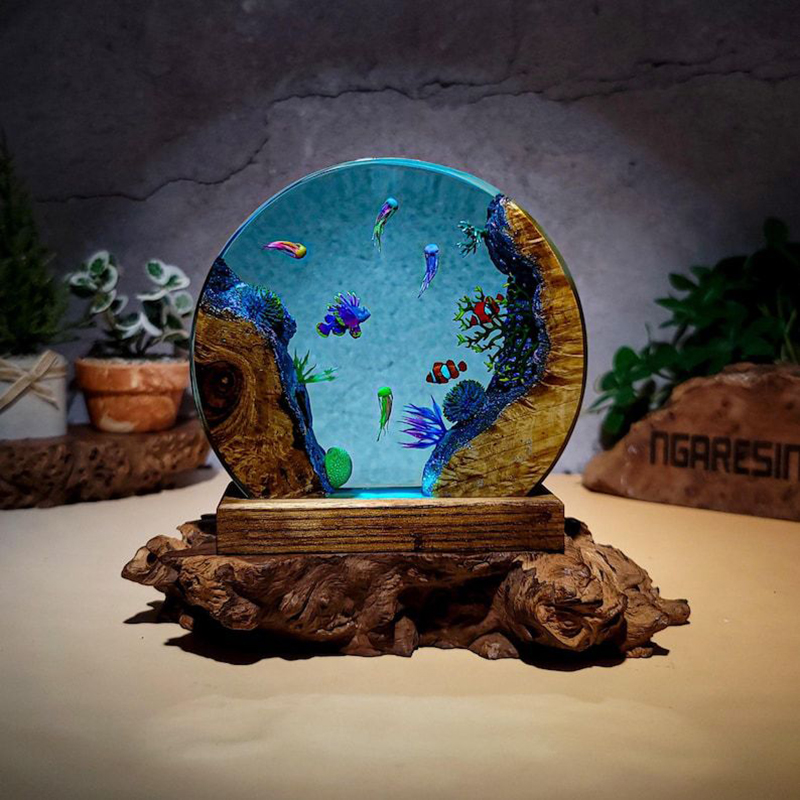 Aquarium Fish In - Lampe de table en résine sur